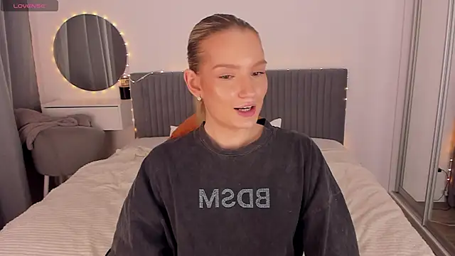 CassieRayss online show from 23, 4, 2026