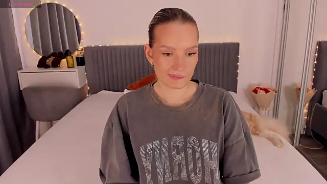 CassieRayss online show from 3, 6, 2026