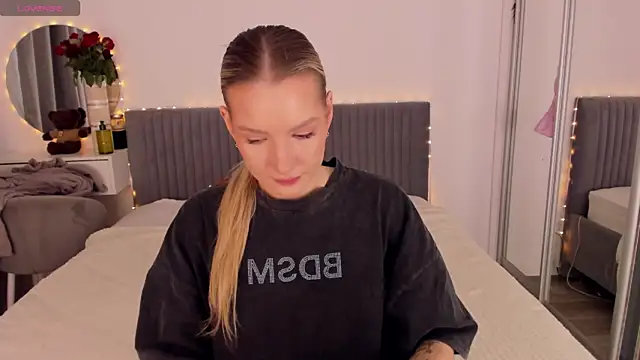 CassieRayss online show from 14, 6, 2026