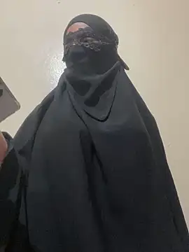 Snapshot of Hijabi_HotGirls chatting on 26, 2, 2025 Hijabi HotGirls online show from 26, 2, 2025