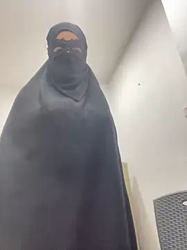 Snapshot of Hijabi_HotGirls chatting on 9, 3, 2025 Hijabi HotGirls online show from 9, 3, 2025