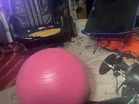 Snapshot of Blazedsurfer30 chatting on 8, 3, 2025 Blazedsurfer30 online show from 8, 3, 2025