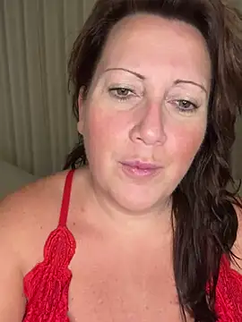 Snapshot of xsexycurvymilf chatting on 9, 12, 2024 xsexycurvymilf online show from 9, 12, 2024