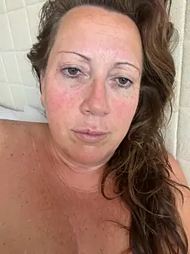 Snapshot of xsexycurvymilf chatting on 10, 7, 2026 xsexycurvymilf online show from 10, 7, 2026