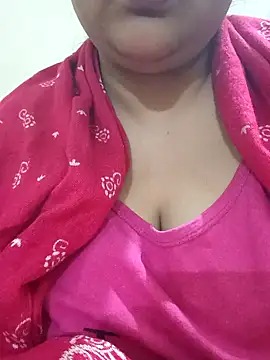 Snapshot of _Redwine_ chatting on 6, 2, 2025 Redwine online show from 6, 2, 2025