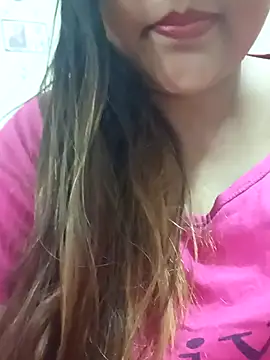 Snapshot of _Redwine_ chatting on 13, 2, 2025 Redwine online show from 13, 2, 2025