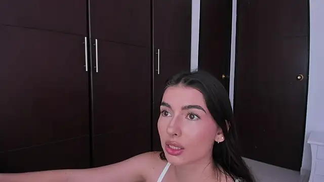 Snapshot of Coralinee_01 chatting on 11, 1, 2025 Coralinee 01 online show from 11, 1, 2025