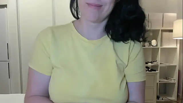 Snapshot of emmita69_ chatting on 11, 10, 2025 emmita69  online show from 11, 10, 2025