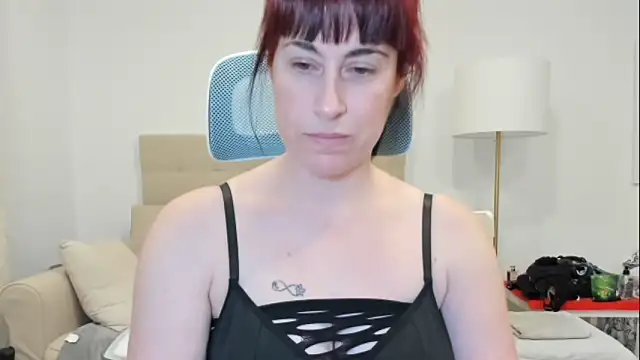 Snapshot of emmita69_ chatting on 5, 3, 2026 emmita69 online show from 5, 3, 2026