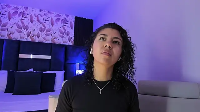 Amareto  online show from 15, 10, 2025