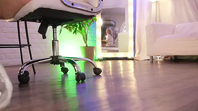 Snapshot of NovaMaria chatting on 28, 2, 2025 NovaMaria online show from 28, 2, 2025