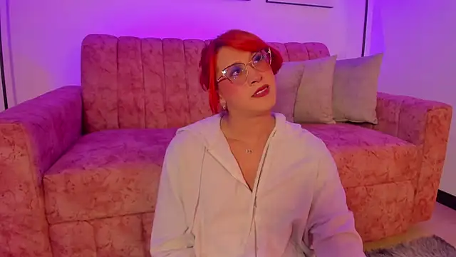 Juliana Saenzz online show from 11, 9, 2025