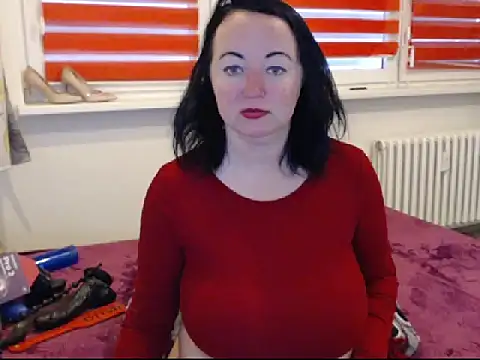 Alexie33 online show from 11, 2, 2025