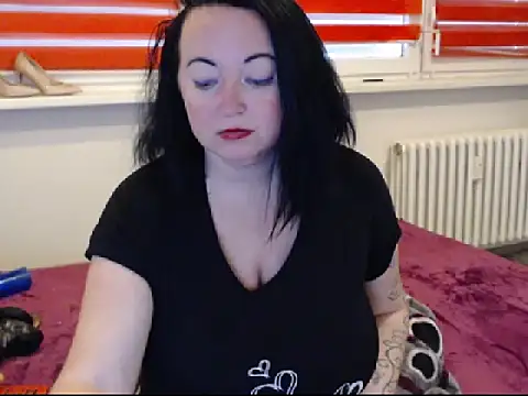 Alexie33 online show from 11, 2, 2025