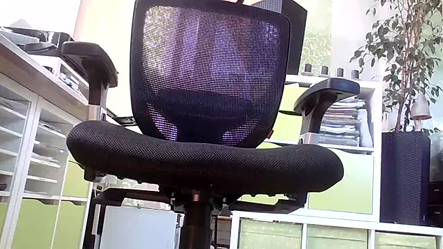 boy-nude online show from 17, 2, 2025