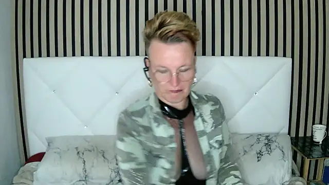 xxNoeliaxx online show from 18, 12, 2024
