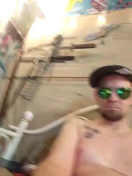 Snapshot of Herwish chatting on 1, 2, 2025 Herwish online show from 1, 2, 2025