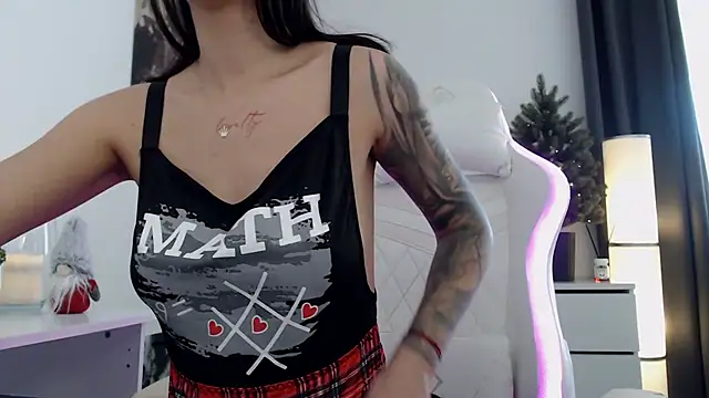 Snapshot of Simply_the_best chatting on 15, 12, 2024 Simply the best online show from 15, 12, 2024