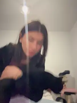 Snapshot of Simply_the_best chatting on 17, 2, 2025 Simply the best online show from 17, 2, 2025