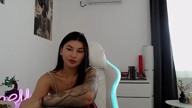 Snapshot of Simply_the_best chatting on 25, 9, 2025 Simply the best online show from 25, 9, 2025