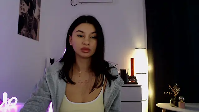 Snapshot of Simply_the_best chatting on 6, 10, 2025 Simply the best online show from 6, 10, 2025