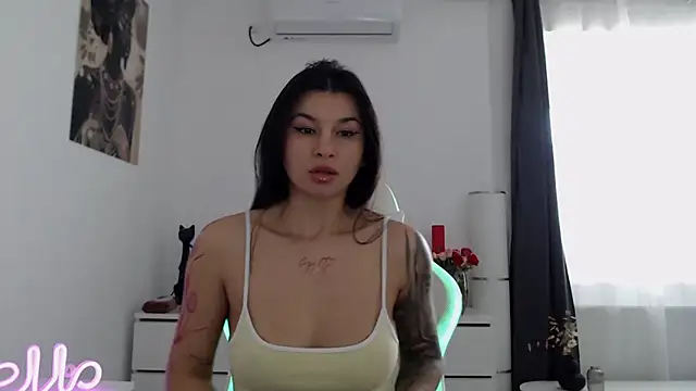 Snapshot of Simply_the_best chatting on 24, 10, 2025 Simply the best online show from 24, 10, 2025