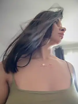 Snapshot of Simply_the_best chatting on 30, 10, 2025 Simply the best online show from 30, 10, 2025