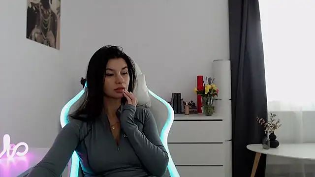 Snapshot of Simply_the_best chatting on 13, 11, 2025 Simply the best online show from 13, 11, 2025