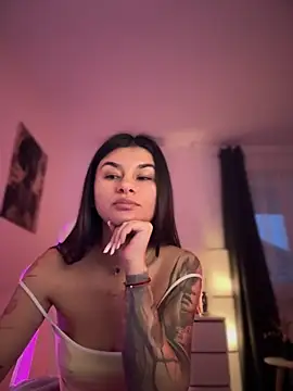 Snapshot of Simply_the_best chatting on 23, 11, 2025 Simply the best online show from 23, 11, 2025