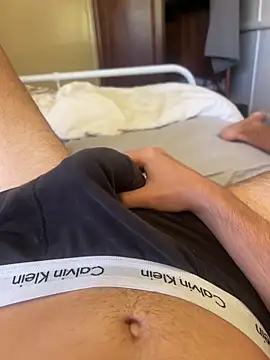 h0rnyguy001 online show from 14, 4, 2026