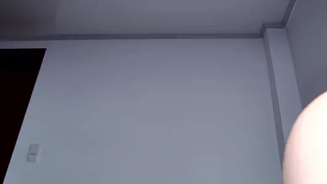 Snapshot of caarlywhitee chatting on 28, 2, 2026 caarlywhitee online show from 28, 2, 2026