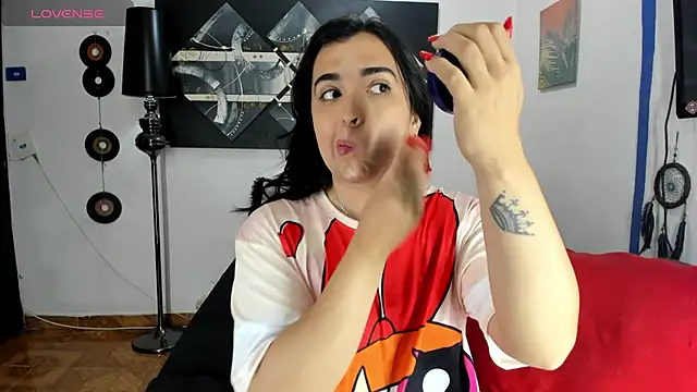 Snapshot of SARAMISHA chatting on 24, 9, 2025 SARAMISHA online show from 24, 9, 2025