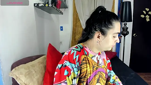 Snapshot of SARAMISHA chatting on 17, 10, 2025 SARAMISHA online show from 17, 10, 2025