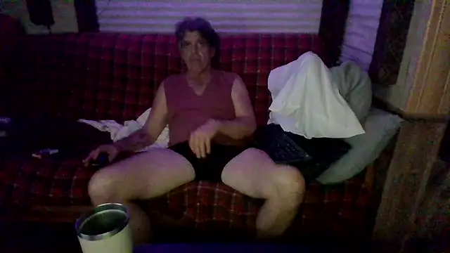 Snapshot of lateniter chatting on 21, 12, 2025 lateniter online show from 21, 12, 2025