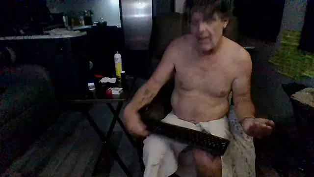 Snapshot of lateniter chatting on 6, 1, 2026 lateniter online show from 6, 1, 2026