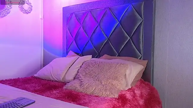 ashley brend online show from 16, 12, 2025