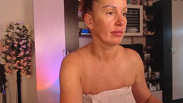 SheilaRyan online show from 18, 10, 2025