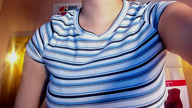 Snapshot of Dollar-girl chatting on 30, 1, 2025 Dollar-girl online show from 30, 1, 2025