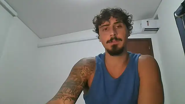 Snapshot of milkoffe chatting on 5, 2, 2026 milkoffe online show from 5, 2, 2026