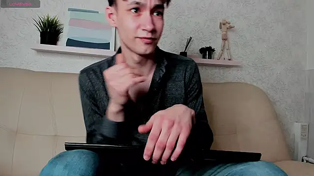 CalvinOwens online show from 19, 2, 2025