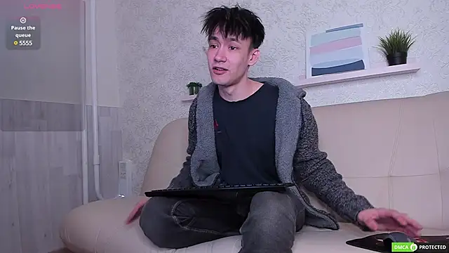 CalvinOwens online show from 3, 3, 2025