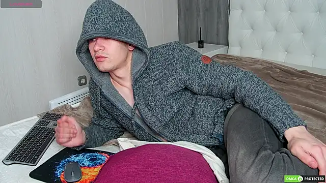 CalvinOwens online show from 8, 3, 2025