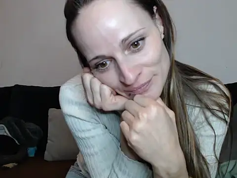 Snapshot of naikah714 chatting on 3, 2, 2025 naikah714 online show from 3, 2, 2025