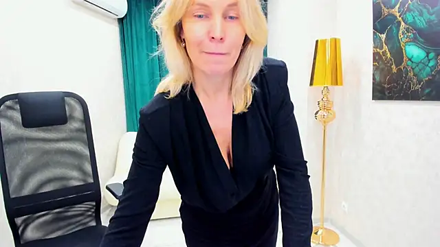 Sinty Devis online show from 7, 2, 2025