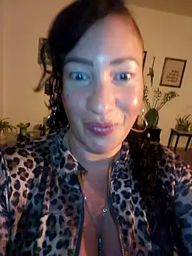 Snapshot of TheGoddessBianca chatting on 7, 12, 2024 TheGoddessBianca online show from 7, 12, 2024