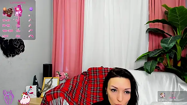 jessica tiny online show from 8, 3, 2025