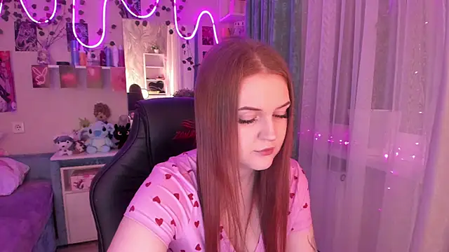 Snapshot of ViolaIntelligent chatting on 8, 9, 2025 ViolaIntelligent online show from 8, 9, 2025