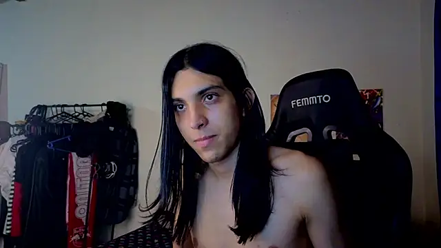 Snapshot of angelitofemboy chatting on 27, 10, 2025 angelitofemboy online show from 27, 10, 2025
