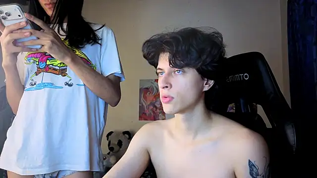 Snapshot of angelitofemboy chatting on 1, 12, 2025 angelitofemboy online show from 1, 12, 2025