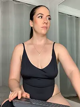 ImAlicee online show from 6, 2, 2025